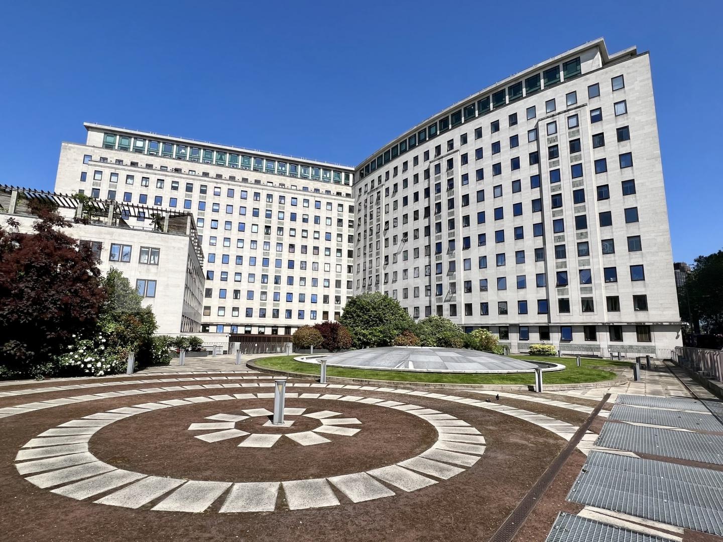 			LET, 2 Bedroom, 2 bath, 1 reception Apartment			 Whitehouse Apartments,  Belvedere Road. , The South Bank/ Waterloo